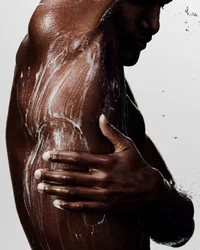 Energise Body Cleanser view 2