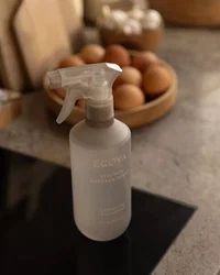 Tahitian Lime & Grapefruit Fragranced Surface Spray view 2